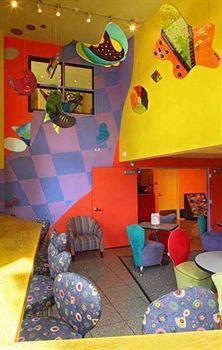 At Northrup Station Hotel 3*